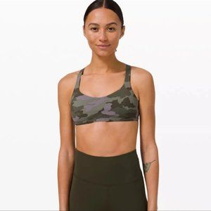 Lululemon Free To Be Wild Bra in Camo (Size 6)